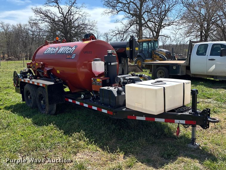 image for item FB3292 2024 Ditch Witch MV8 vacuum excavator