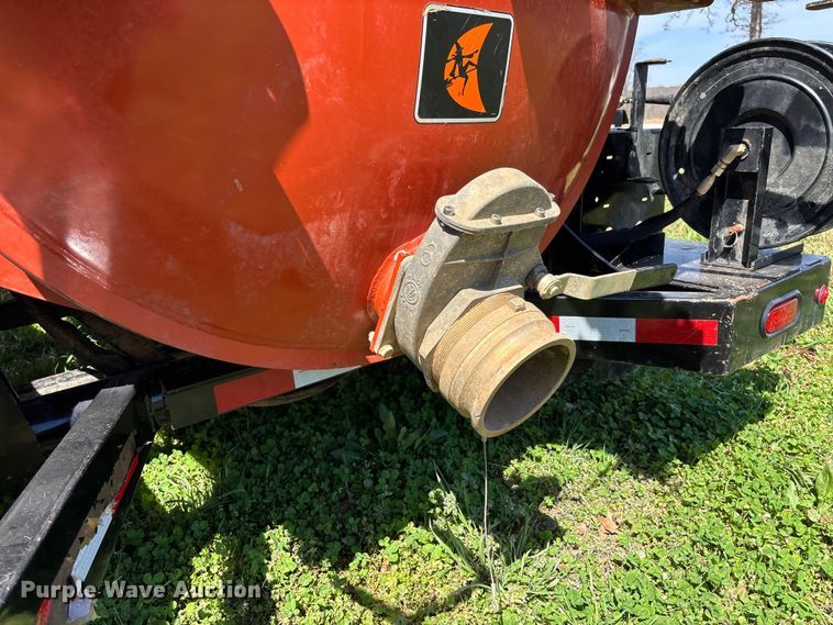image for item FB3292 2024 Ditch Witch MV8 vacuum excavator