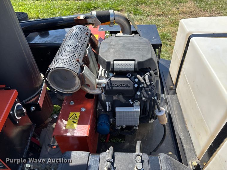 image for item FB3292 2024 Ditch Witch MV8 vacuum excavator