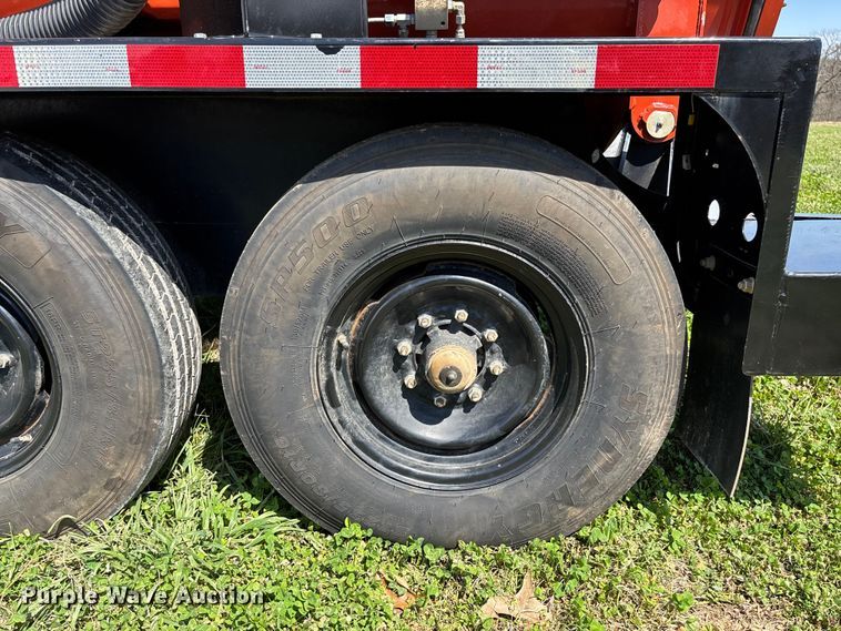 image for item FB3292 2024 Ditch Witch MV8 vacuum excavator