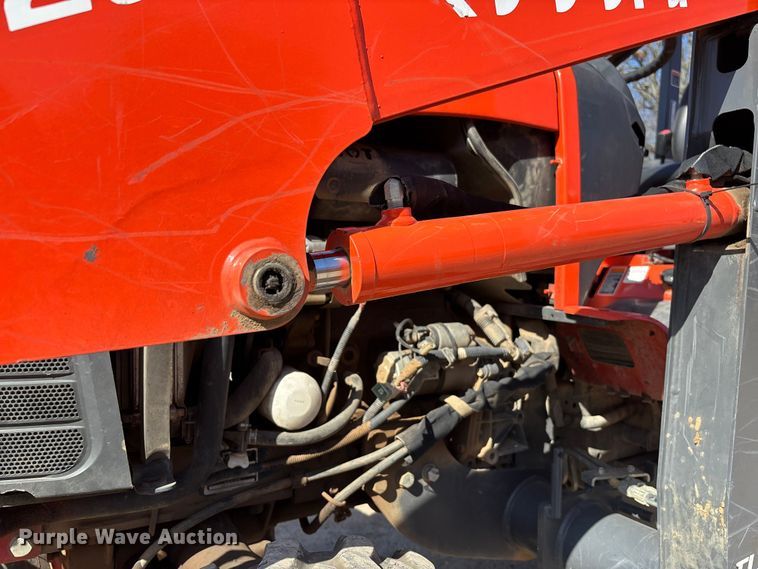 image for item FB3293 Kubota B26 backhoe