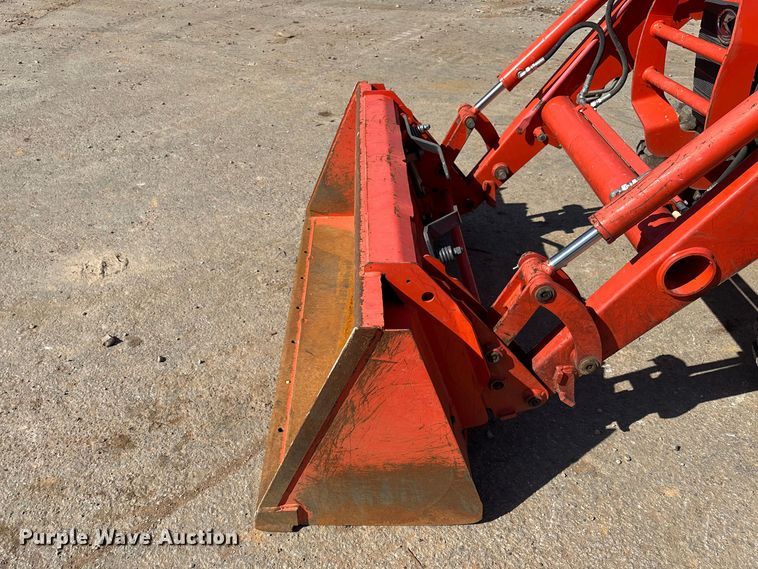 image for item FB3293 Kubota B26 backhoe