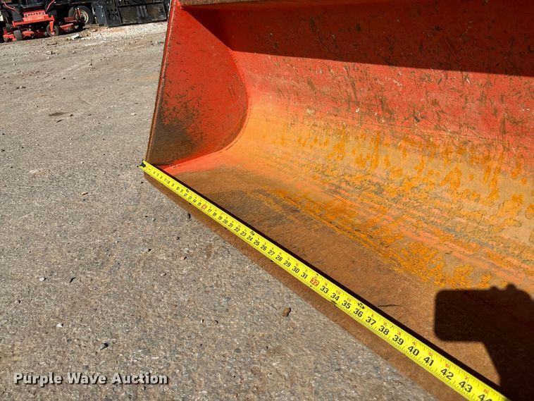 image for item FB3293 Kubota B26 backhoe