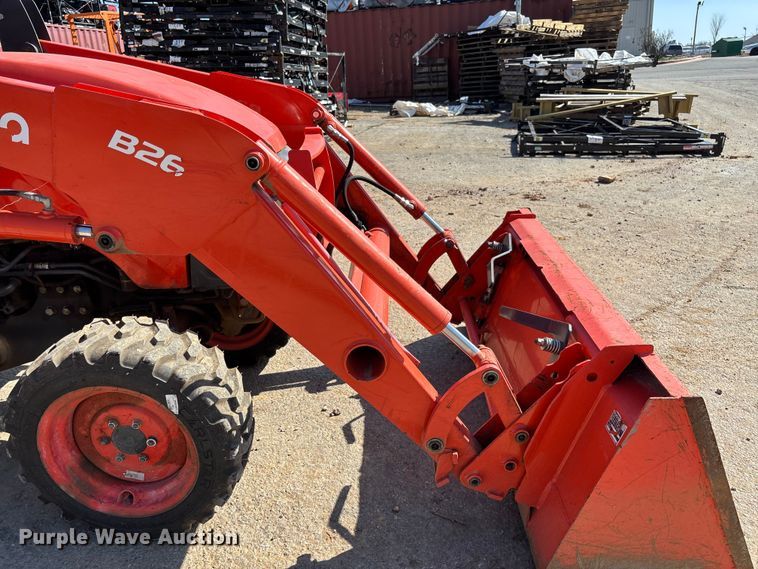 image for item FB3293 Kubota B26 backhoe