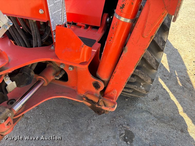 image for item FB3293 Kubota B26 backhoe