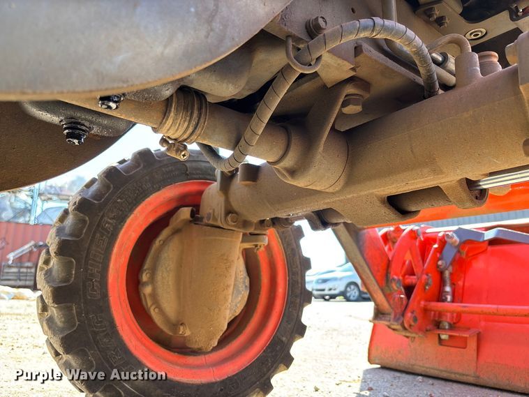 image for item FB3293 Kubota B26 backhoe