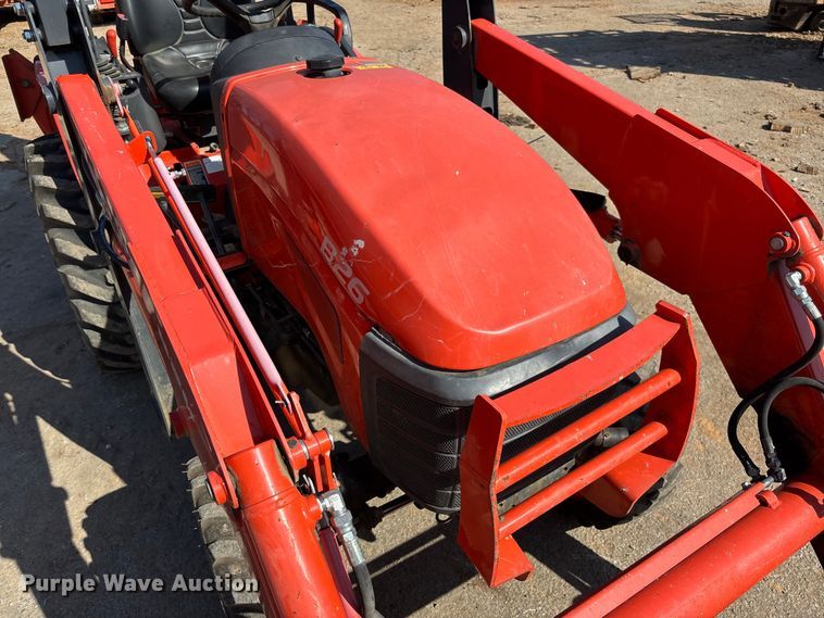 image for item FB3293 Kubota B26 backhoe