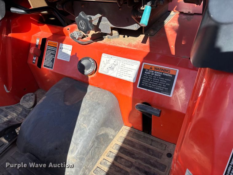 image for item FB3293 Kubota B26 backhoe