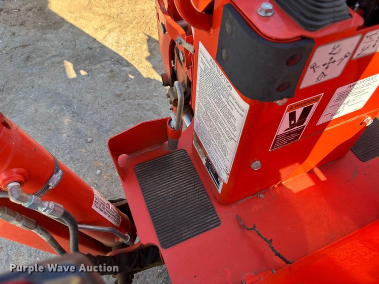 image for item FB3293 Kubota B26 backhoe