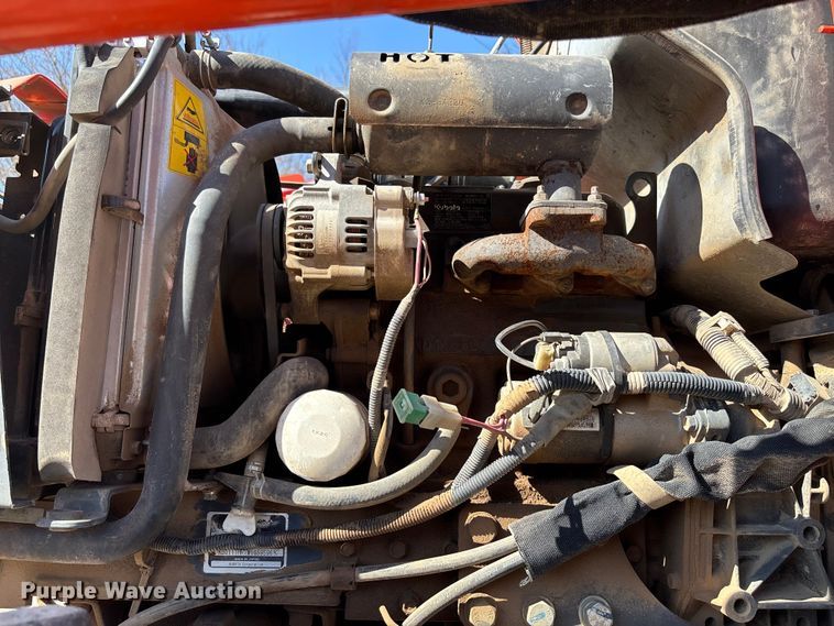 image for item FB3293 Kubota B26 backhoe