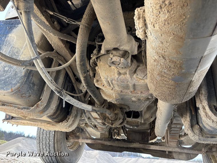 image for item FB3301 1997 Ford LT9513 dump truck