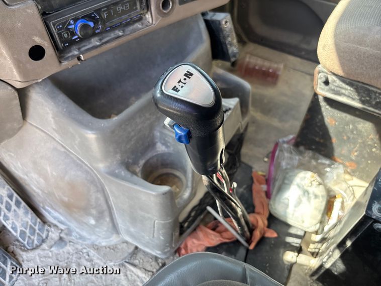 image for item FB3301 1997 Ford LT9513 dump truck