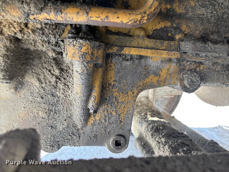 image for item FB3301 1997 Ford LT9513 dump truck