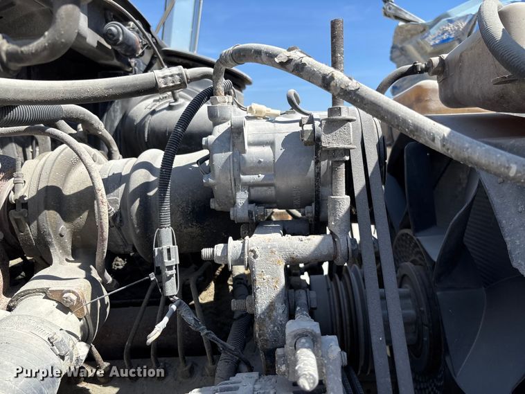 image for item FB3301 1997 Ford LT9513 dump truck