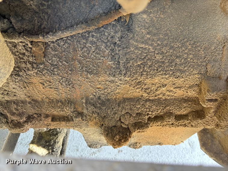 image for item FB3301 1997 Ford LT9513 dump truck