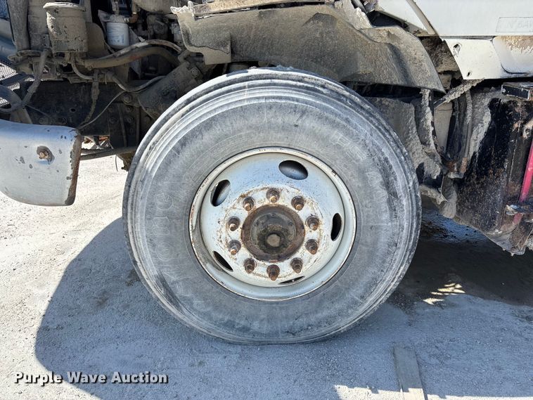 image for item FB3301 1997 Ford LT9513 dump truck