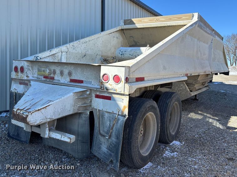 image for item FB3589 1995 Midland bottom dump trailer