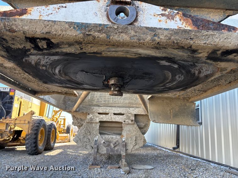 image for item FB3589 1995 Midland bottom dump trailer