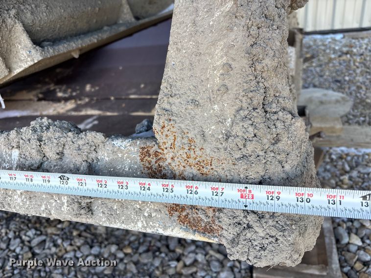 image for item FB3589 1995 Midland bottom dump trailer