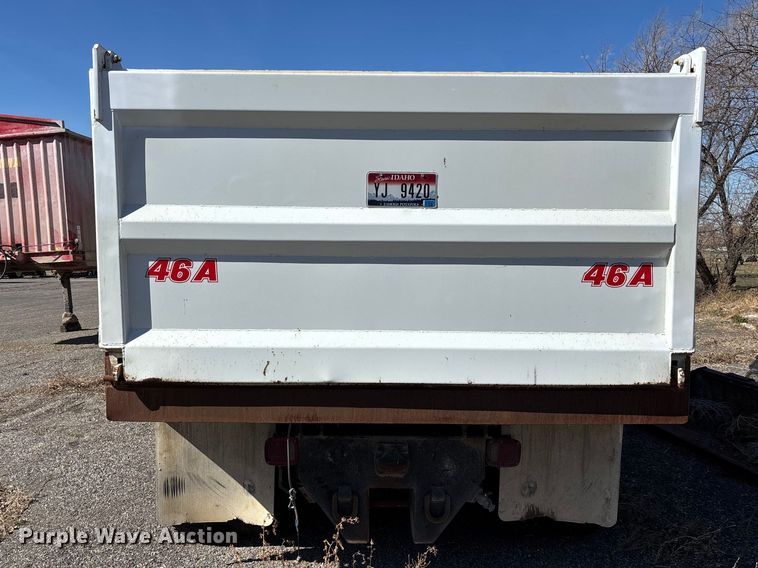 image for item FB5507 2014 Freightliner Cascadia dump truck