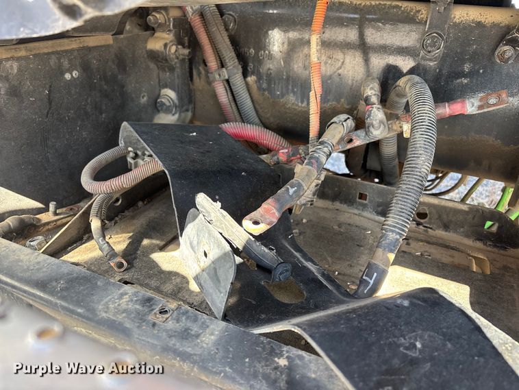 image for item FB5507 2014 Freightliner Cascadia dump truck