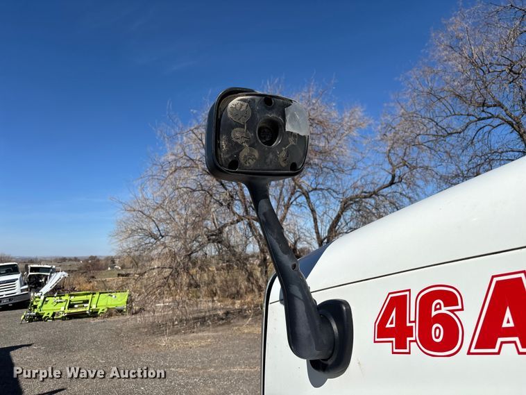 image for item FB5507 2014 Freightliner Cascadia dump truck