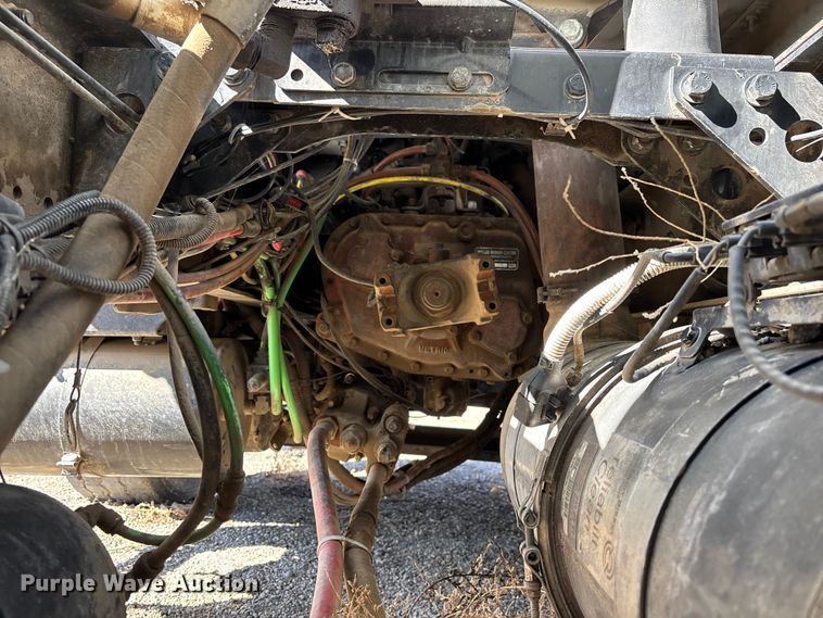 image for item FB5507 2014 Freightliner Cascadia dump truck