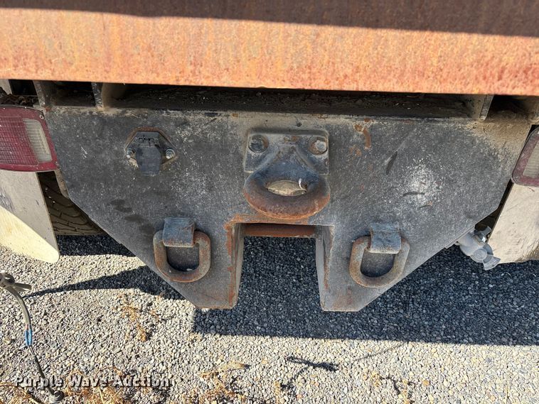 image for item FB5507 2014 Freightliner Cascadia dump truck