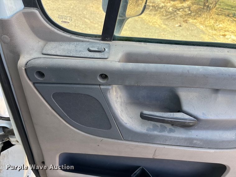 image for item FB5507 2014 Freightliner Cascadia dump truck