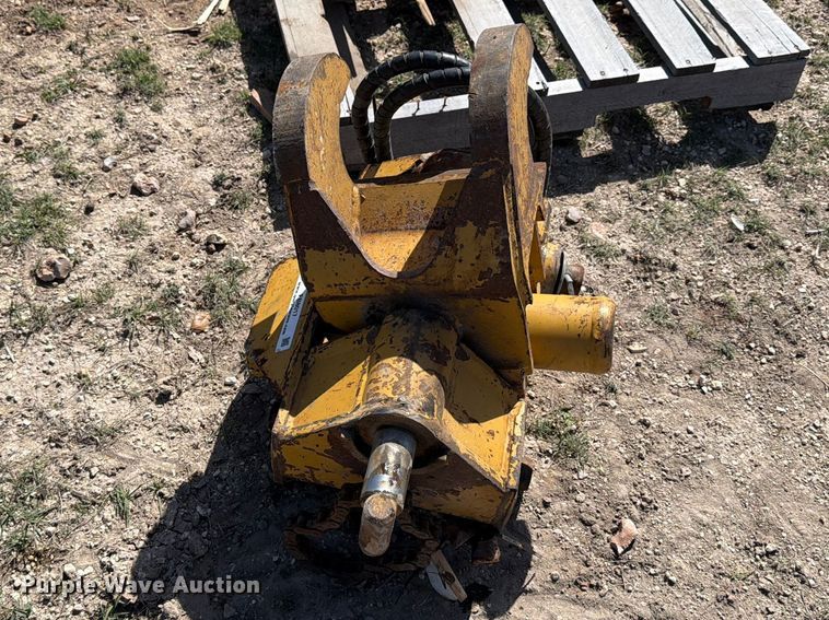 image for item FB8017 Caterpillar 279-3855 hydraulic quick coupler