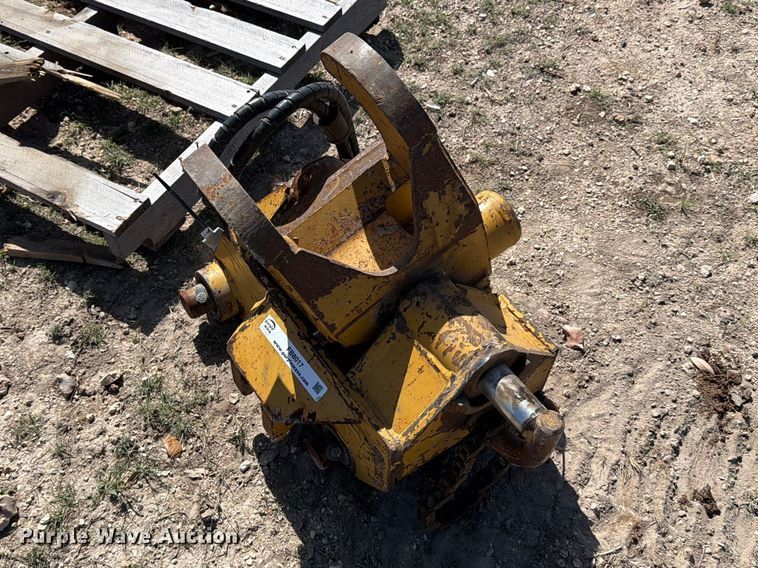 image for item FB8017 Caterpillar 279-3855 hydraulic quick coupler