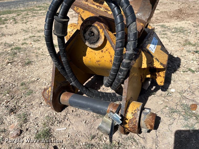 image for item FB8017 Caterpillar 279-3855 hydraulic quick coupler