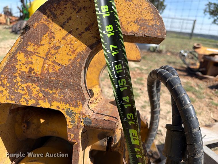 image for item FB8017 Caterpillar 279-3855 hydraulic quick coupler