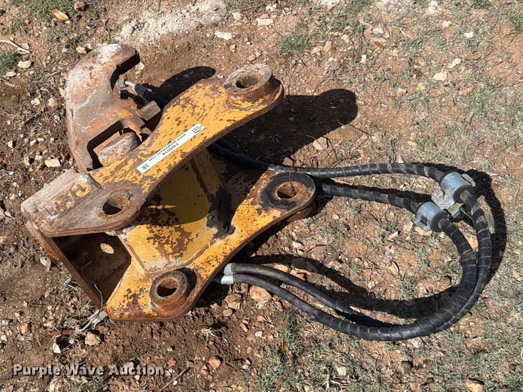 image for item FB8018 Caterpillar 279-3855 hydraulic quick coupler