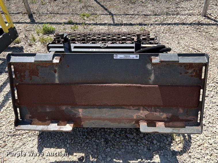 image for item FB8026 2011 Rota Dairon STH 36 NI skid steer tiller