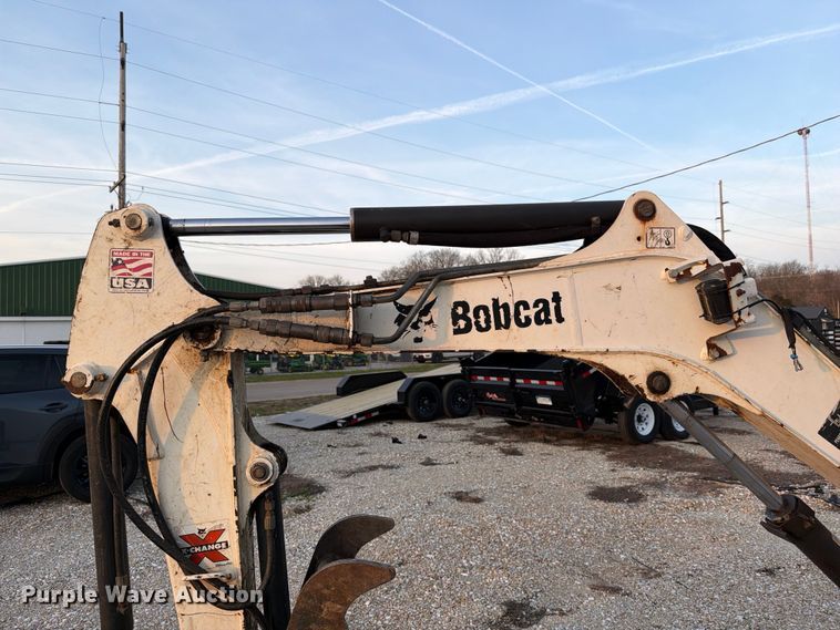 image for item FB8032 2017 Bobcat E26 mini excavator