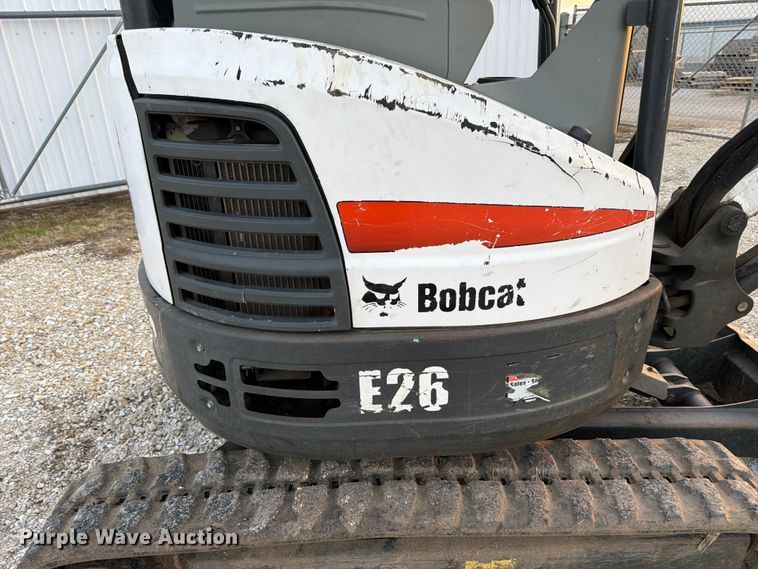 image for item FB8032 2017 Bobcat E26 mini excavator