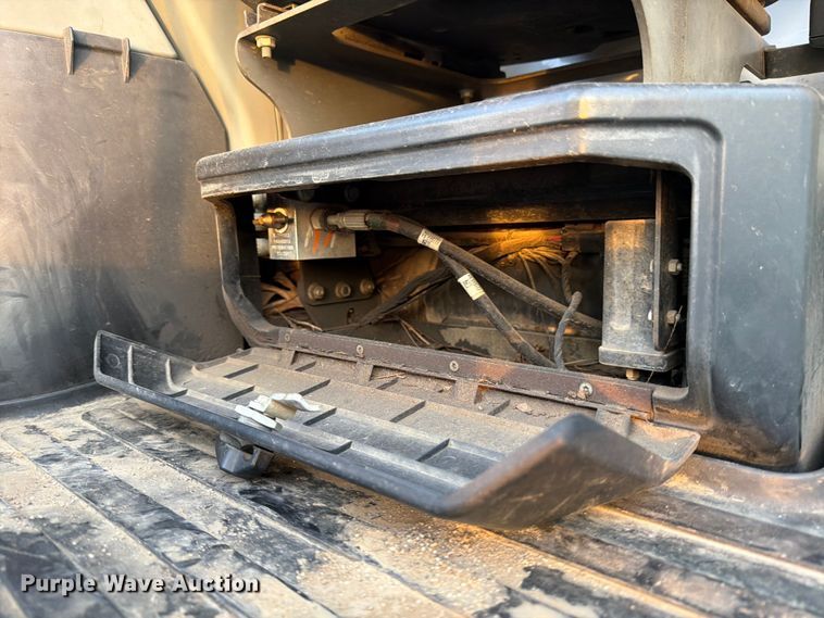 image for item FB8032 2017 Bobcat E26 mini excavator