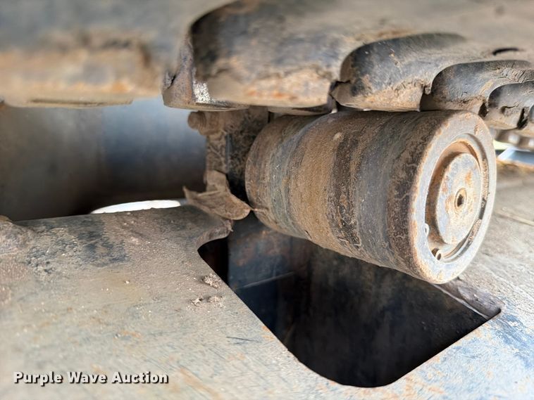 image for item FB8032 2017 Bobcat E26 mini excavator