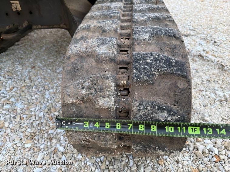 image for item FB8032 2017 Bobcat E26 mini excavator