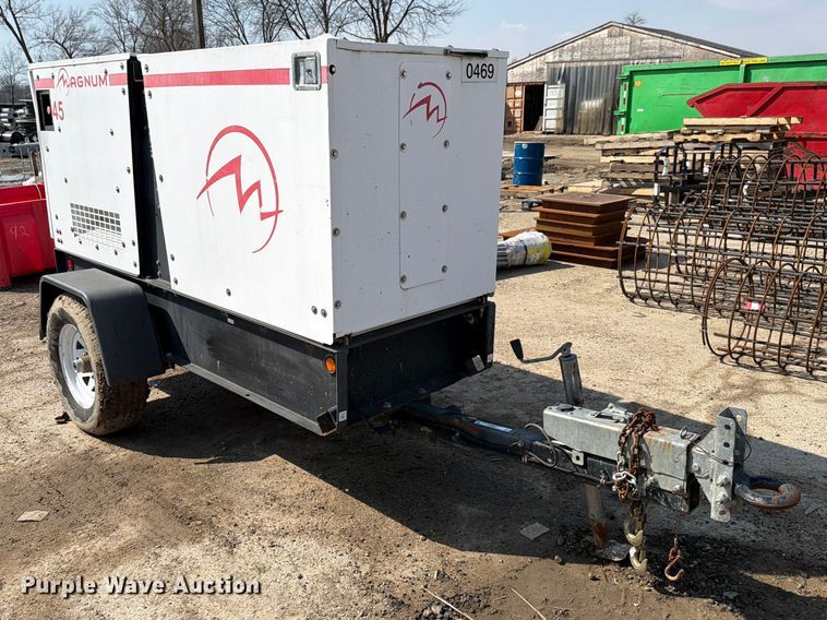 image for item FB8047 2013 Magnum MMG45 generator