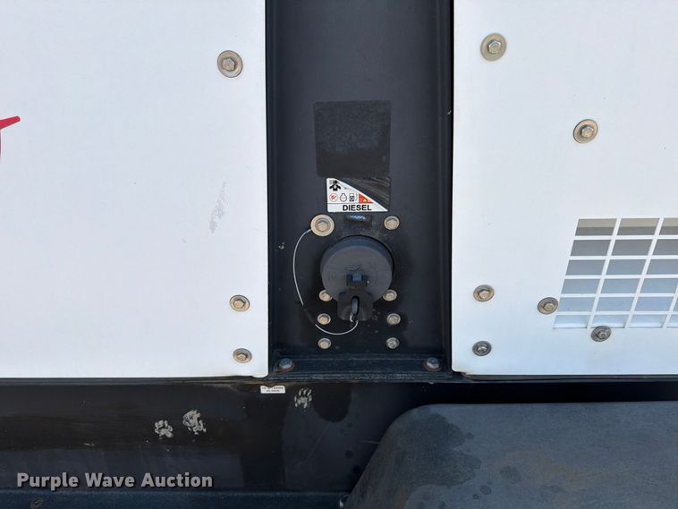 image for item FB8047 2013 Magnum MMG45 generator