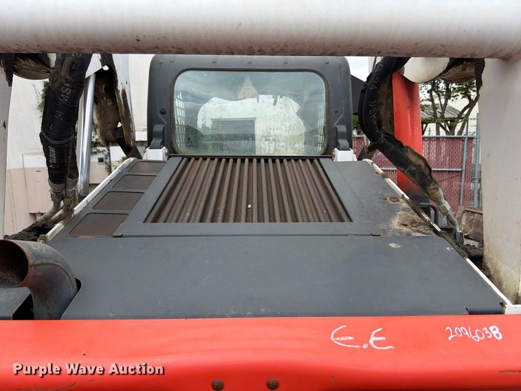 image for item FB8058 2019 Bobcat T650 tracked skid steer loader