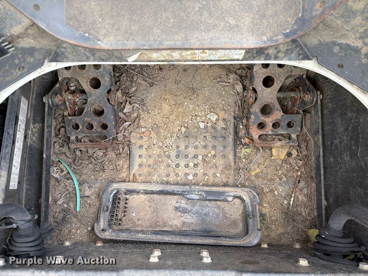 image for item FB8058 2019 Bobcat T650 tracked skid steer loader