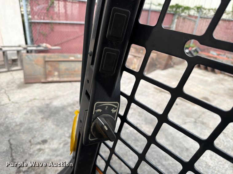 image for item FB8058 2019 Bobcat T650 tracked skid steer loader