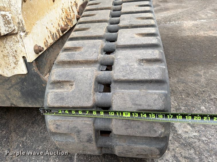 image for item FB8058 2019 Bobcat T650 tracked skid steer loader
