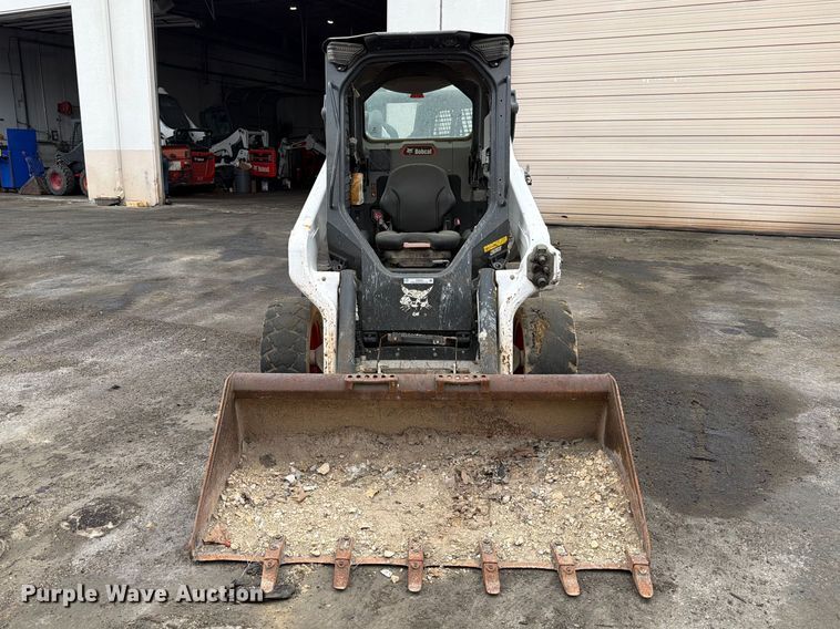 image for item FB8059 2021 Bobcat S64 skid steer loader