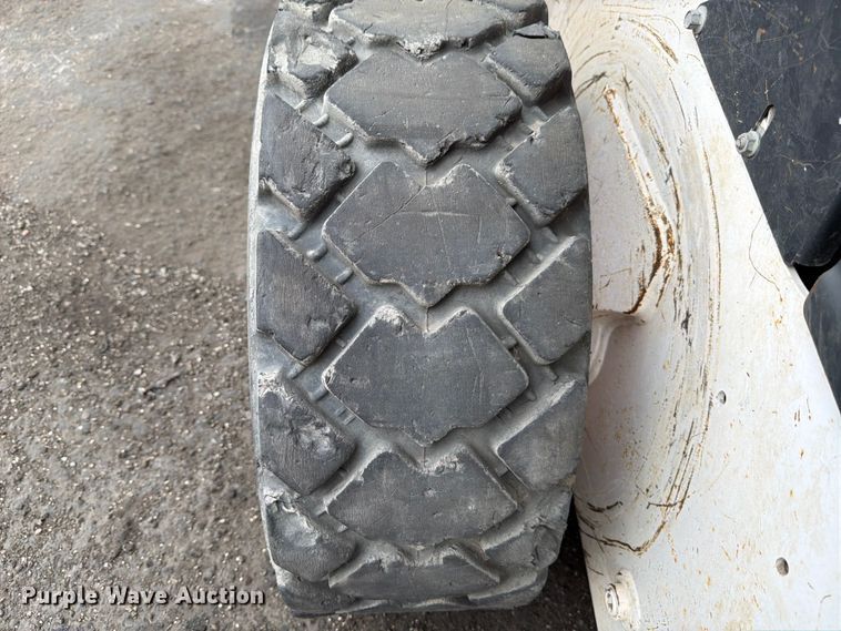 image for item FB8059 2021 Bobcat S64 skid steer loader