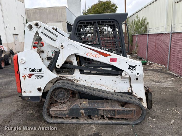 image for item FB8060 2018 Bobcat T650 tracked skid steer loader