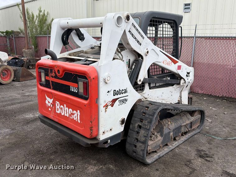 image for item FB8060 2018 Bobcat T650 tracked skid steer loader